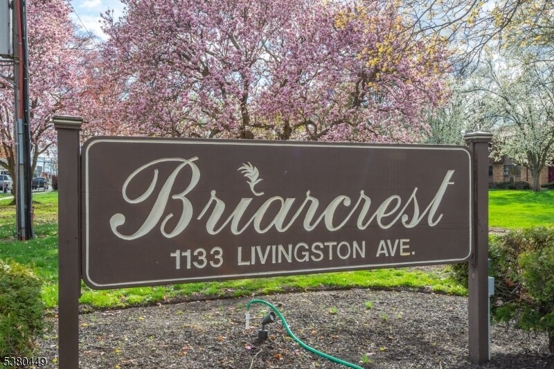 1133 Livingston Ave in North Brunswick, NJ - Building Photo