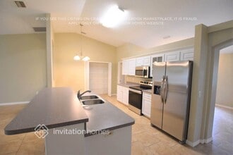 5387 Hader Rd in North Port, FL - Building Photo - Building Photo