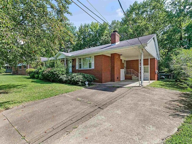 142 Webber St in Jackson, TN - Building Photo - Building Photo