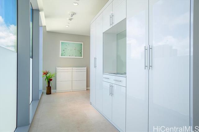 1118 Ala Moana Blvd in Honolulu, HI - Foto de edificio - Building Photo