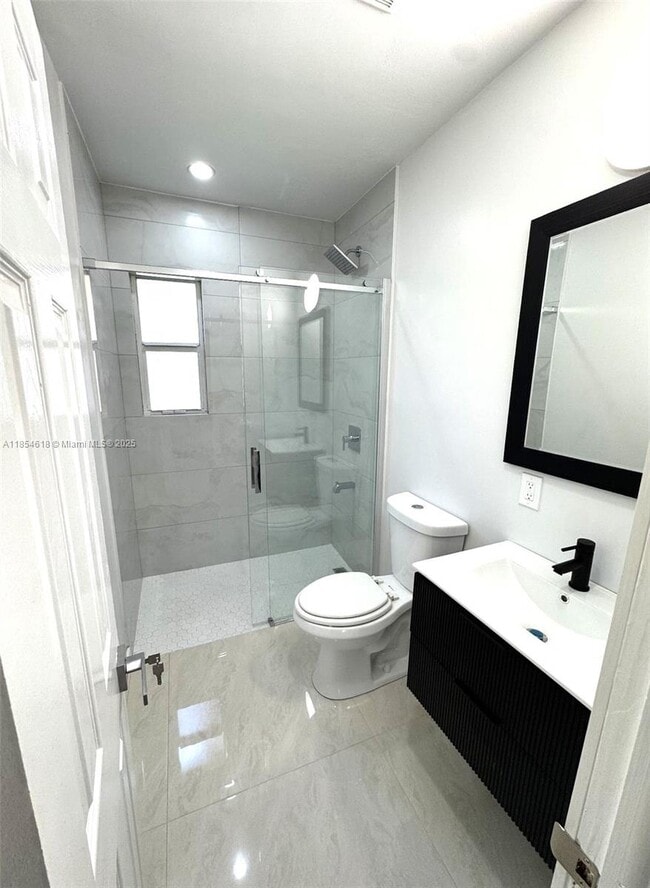 2644 Hayes St in Hollywood, FL - Building Photo - Building Photo