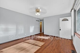 535 Bardot Dr in Florissant, MO - Building Photo - Building Photo