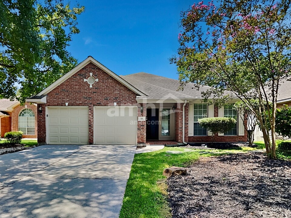 15 Camber Pine Pl in The Woodlands, TX - Building Photo