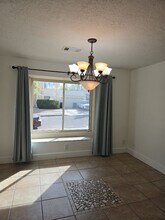 1713 Chamisa Rd NE in Rio Rancho, NM - Building Photo - Building Photo