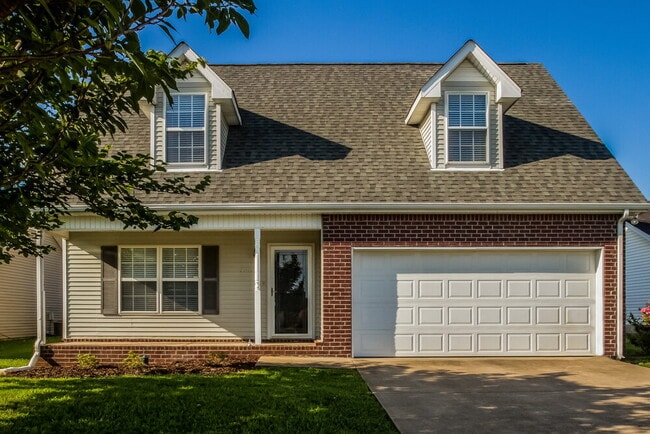 property at 1611 St Andrews Dr