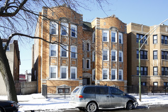 8246 S Md St in Chicago, IL - Building Photo - Building Photo