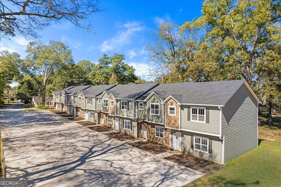 1223 S Main St in Cedartown, GA - Building Photo