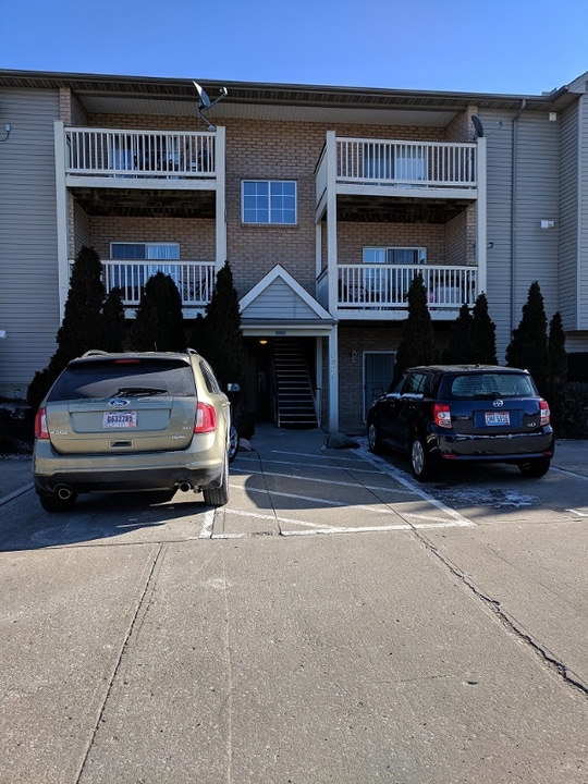 5970 Colerain Ave in Cincinnati, OH - Building Photo