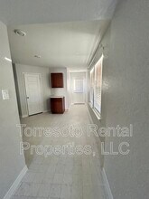 5910 Sandy Lake St in San Antonio, TX - Building Photo - Building Photo