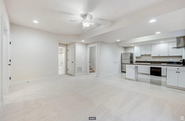 property at 2032 Arch Dr