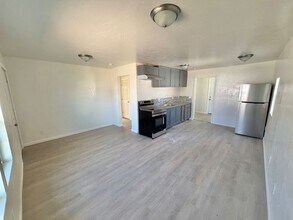 3800 SW 41st St in Oklahoma City, OK - Building Photo - Building Photo