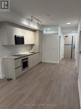 3250 Carding Mill Trail in Oakville, ON - Building Photo - Building Photo