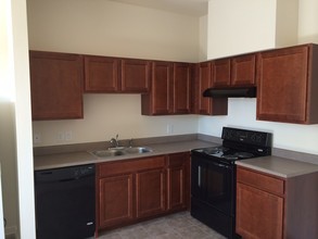 Meadow Park Apartments in Clinton, IN - Building Photo - Interior Photo