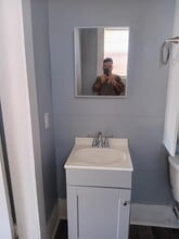 215 W King Ave in Kingsville, TX - Building Photo - Building Photo