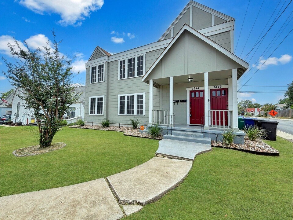 1346 Fulton Ave in San Antonio, TX - Building Photo