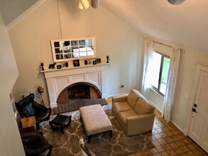 4711 Calle Reina in Santa Barbara, CA - Building Photo - Building Photo