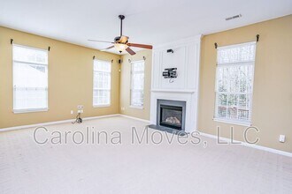 380 Amberleaf Way in Simpsonville, SC - Building Photo - Building Photo