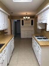 1011 Greenway Dr in Duncanville, TX - Building Photo - Building Photo