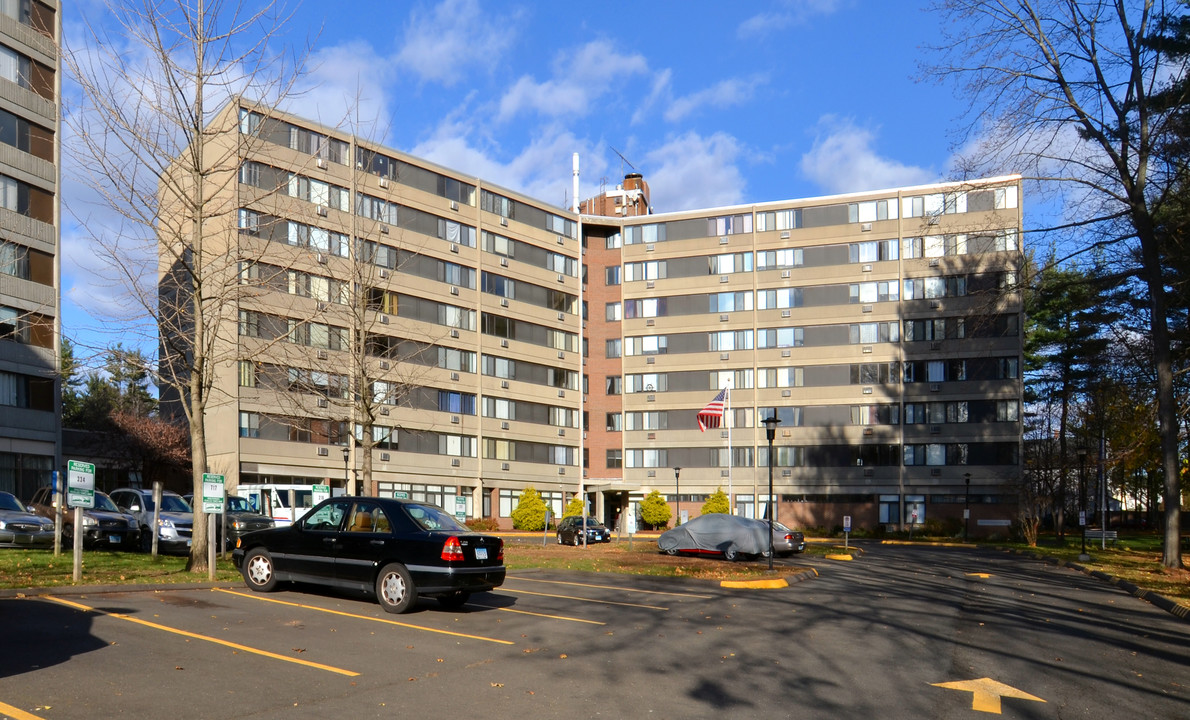 Davenport Housing for the Elderly in Hamden, CT - Building Photo