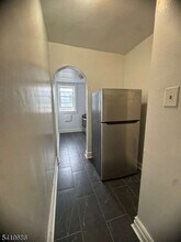 112 Lincoln St, Unit 102 in East Orange, NJ - Building Photo - Building Photo
