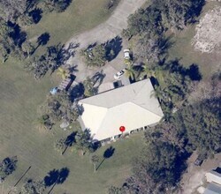 1527 Hardway Ct in Intercession City, FL - Building Photo - Building Photo