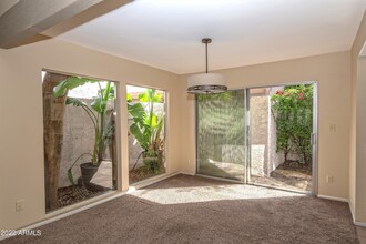 8742 E Vía Taz Norte in Scottsdale, AZ - Building Photo - Building Photo