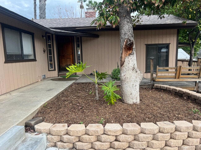 8474 Golden Ridge Rd in Lakeside, CA - Building Photo - Building Photo