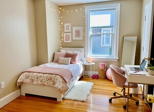 328 St Paul St in Brookline, MA - Building Photo - Building Photo