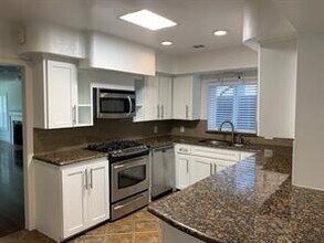 6421 Lake Cir Dr in Dallas, TX - Building Photo - Building Photo