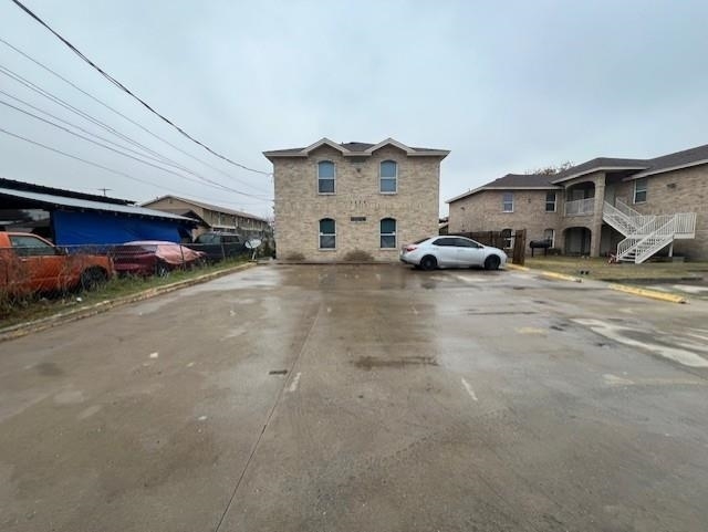 3006 E Stewart St in Laredo, TX - Building Photo