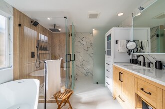 706 11th St in Hermosa Beach, CA - Building Photo - Building Photo