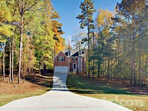3912 Laurel Bend Dr in Snellville, GA - Foto de edificio - Building Photo