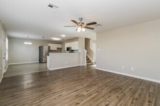 208 Rinehardt St in Hutto, TX - Building Photo - Building Photo