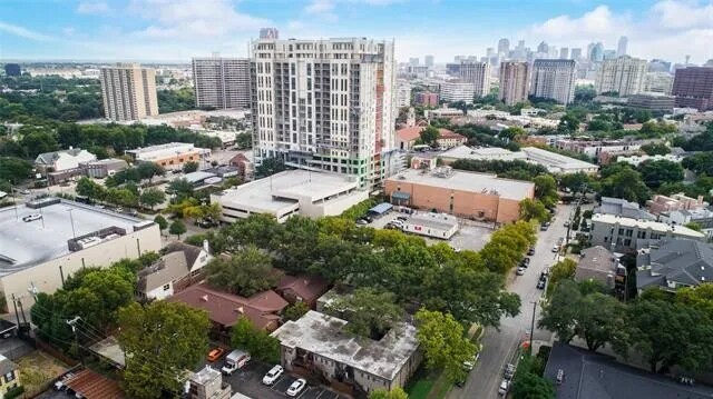 4219 Avondale Ave, Unit 116 in Dallas, TX - Building Photo - Building Photo