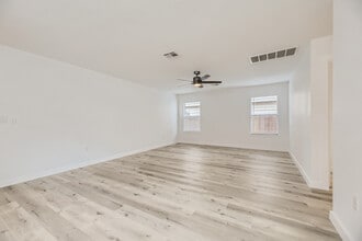 1721 Poppy Seed Ln in Austin, TX - Building Photo - Building Photo