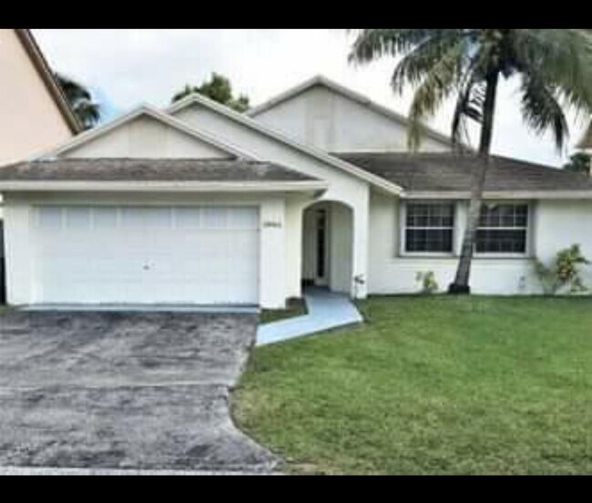 18961 NW 77th Ct Rentals in Hialeah, FL