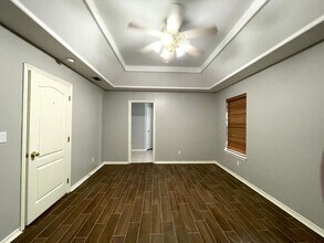 4901 La Vista St in McAllen, TX - Building Photo - Building Photo