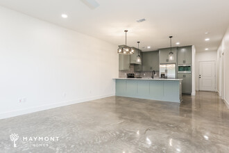 16309 Taylor Loop Rd in Little Rock, AR - Building Photo - Building Photo