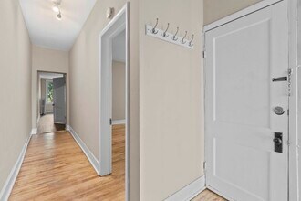 3131 N Calvert St, Unit 3 in Baltimore, MD - Building Photo - Building Photo