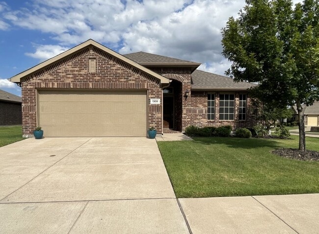 property at 1300 Foxglove Ln