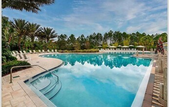 742 Longboat Dr in Davenport, FL - Building Photo - Building Photo