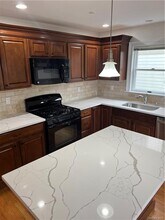 39 Park Ave in Harrison, NY - Building Photo - Building Photo