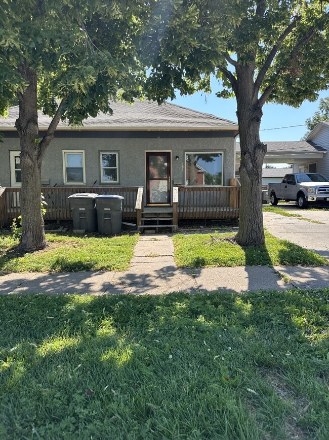 property at 203 S 19th St