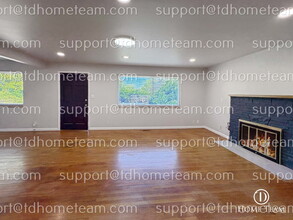 10228 4th Ave S in Seattle, WA - Building Photo - Building Photo