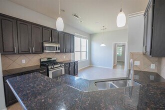 504 Hummingbird Dr in Little Elm, TX - Building Photo - Building Photo