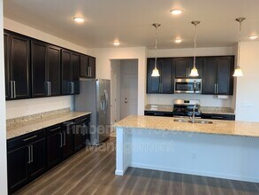 811 Marine Corps Dr in Monument, CO - Building Photo - Building Photo