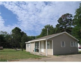 508 Dixieland Rd in Rogers, AR - Foto de edificio - Other