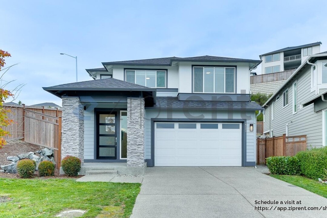16401 26th St E in Bonney Lake, WA - Building Photo