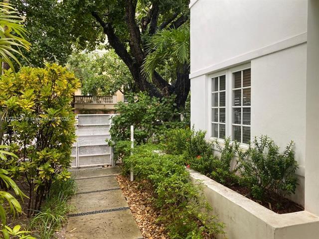 234 Meridian Ave, Unit #1 in Miami Beach, FL - Building Photo - Building Photo