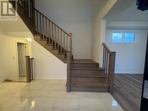 1257 Ferguson Dr in Milton, ON - Building Photo - Building Photo